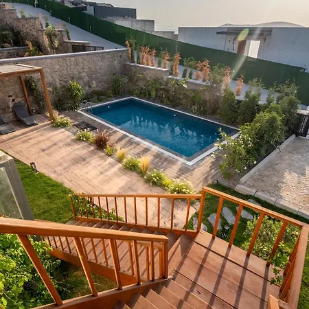 Rams And Bodroombnb Villa